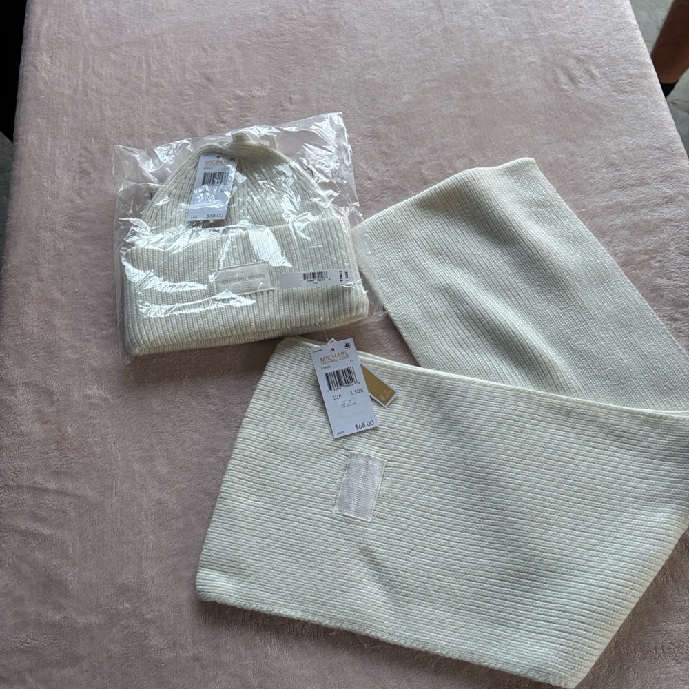 Michael Kors White Knit Beanie and Scarf Set